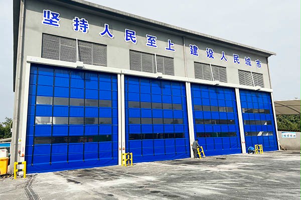 堆積快速門安裝之后